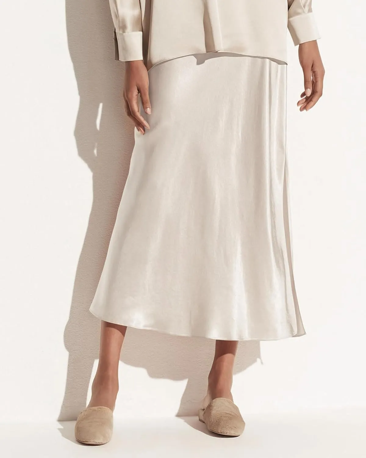 Women's 2025 Summer Satin Maxi Skirts High Waisted Spring Silk Casual A-Line Cocktail Party Long Skirt